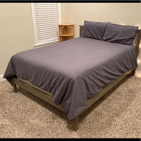 Brooklinen Classic Duvet Cover and Pillowcases Full-Queen Graphite - Picture 4 of 4